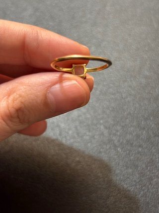 Pack 2 anillos dorados – Singularu + cuarzo rosa.