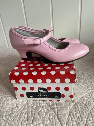 Zapatos de niña  ideales para vestirse de flamenca