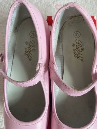 Zapatos de niña  ideales para vestirse de flamenca