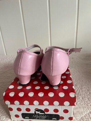 Zapatos de niña  ideales para vestirse de flamenca