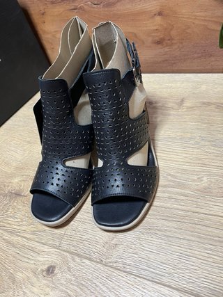 Sandalias Piel Carmela Tacón Bloque Negro T39