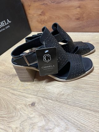 Sandalias Piel Carmela Tacón Bloque Negro T39
