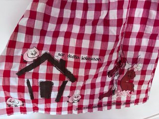 Bata escolar talla 7 (para 6 años)