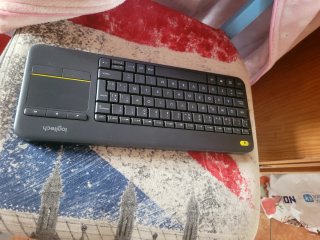 Teclado Logitech con Touchpad