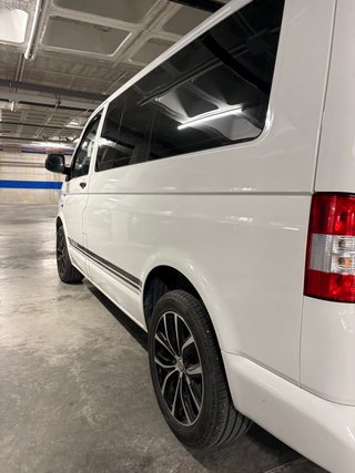 Volkswagen Transporter T5 2011