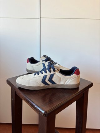 Zapatillas Hummel Beige y Azul