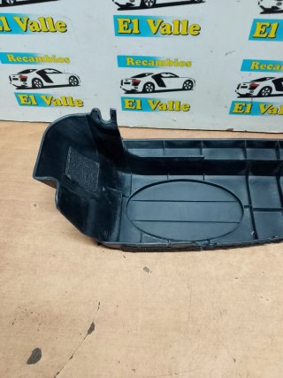 Moldura de la bandeja trasera VW Golf MK3