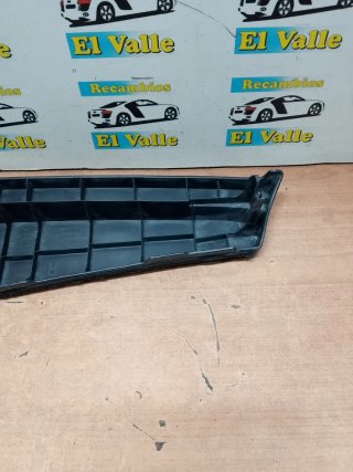 Moldura de la bandeja trasera VW Golf MK3
