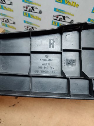 Moldura de la bandeja trasera VW Golf MK3