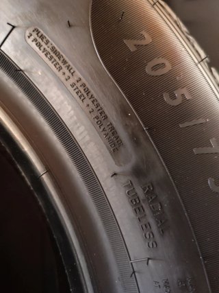 Neumático Dunlop EconoDrive LT 205/75 R16 C