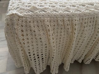 Colcha crochet beige/blanca Realizada a mano