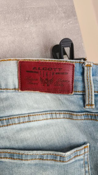 Jeans skinny Alcott azzurri strappati