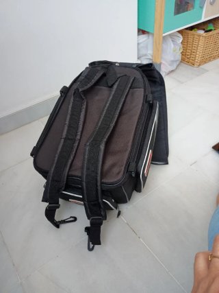 Mochila Ultimate Speed con funda de lluvia