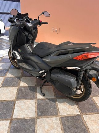 Yamaha X-Max Tech Max 125 Negra/Gris