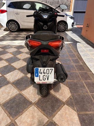 Yamaha X-Max Tech Max 125 Negra/Gris