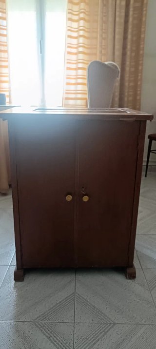 Máquina de coser Wertheim