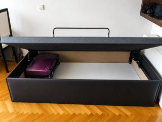 Canapé y Colchón IKEA