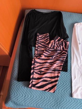 Conjunto 2 Mallas y 2 Camisetas Deportivas