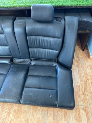 BMW E36 INTERIOR TRASERO