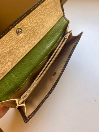 Cartera de piel