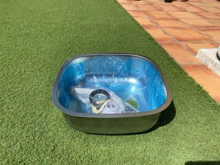 Fregadero de aluminio con accesorios