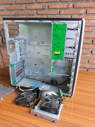 Torre PC HP Compaq Argento