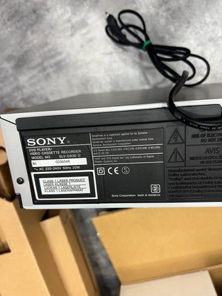 Reproductor Sony SLV-D930 dvd + vhs Combo Grabador