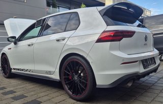 Volkswagen Golf GTI CLUB SPORT EDICIÓN 45 AKRAPOVI