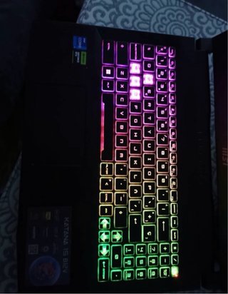 MSI Katana 15 i7 RTX 4070 - Muy cuidado + extras