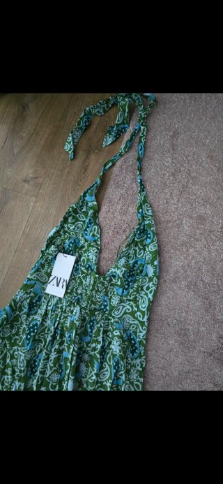 Vestido Zara verde y azul. Nuevo