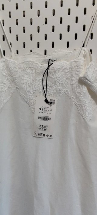 Vestido Zara tirantes encaje blanco