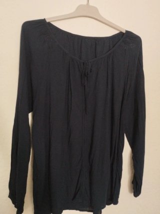 Blusa negra manga larga