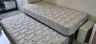 Se vende somier con dos colchones casi a estrenar