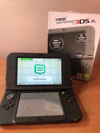 New 3ds Xl Negra IPS superior Con caja