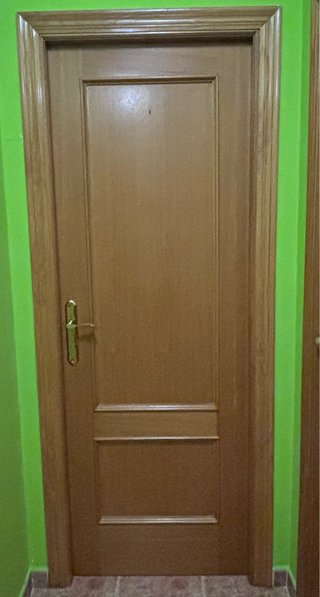Puertas de roble con cristal y ciegas
