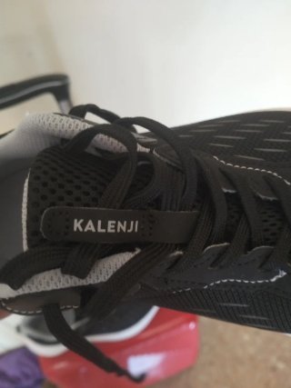 Zapatillas Kalenji Negras y Blancas