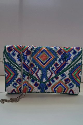 Cartera de mano bordada