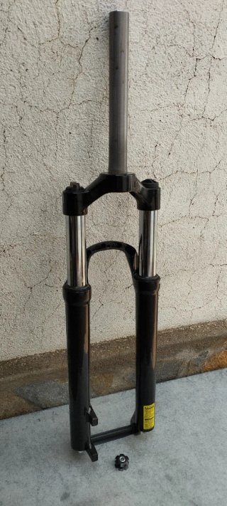 FORCELLA SR SUNTOUR XCM 100 mm 27,5 POLLICI NERA