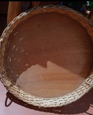 BANDEJA MIMBRE Y MADERA HECHA A MANO ÚNICA