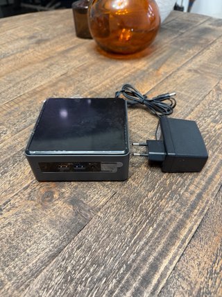 Intel NUC7JY Mini PC