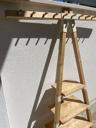 Estantería de madera