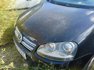 Volkswagen 5  2004