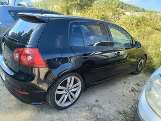 Volkswagen 5  2004
