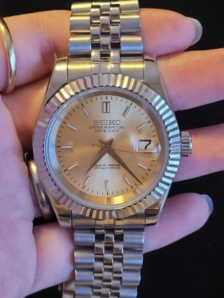 Seiko Mod Date Just Golden Heart