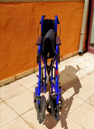 Silla de ruedas Invacare.