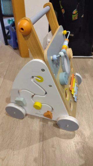Andador Janod de madera