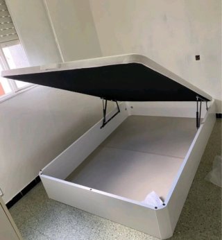 Canapé abatible de tela y madera