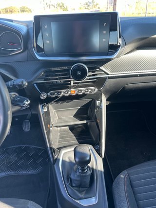Peugeot 2008 2021