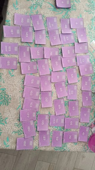 Cartas de juego 81 87 151
