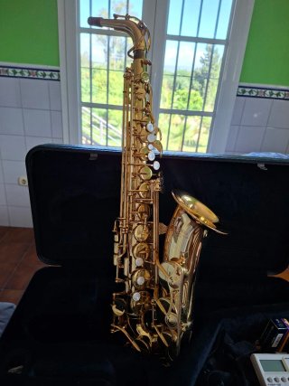 Saxofón Yamaha 275